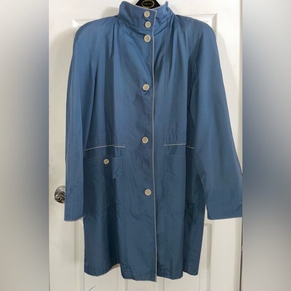 London Towne Jackets & Blazers - London Towne Blue Trench Coat for Women Medium